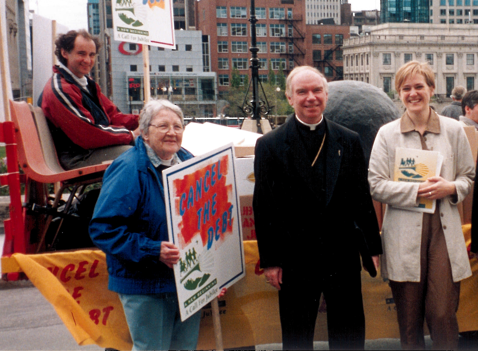 Church leaders present Jubilee debt cancellation petitions to Canadian government